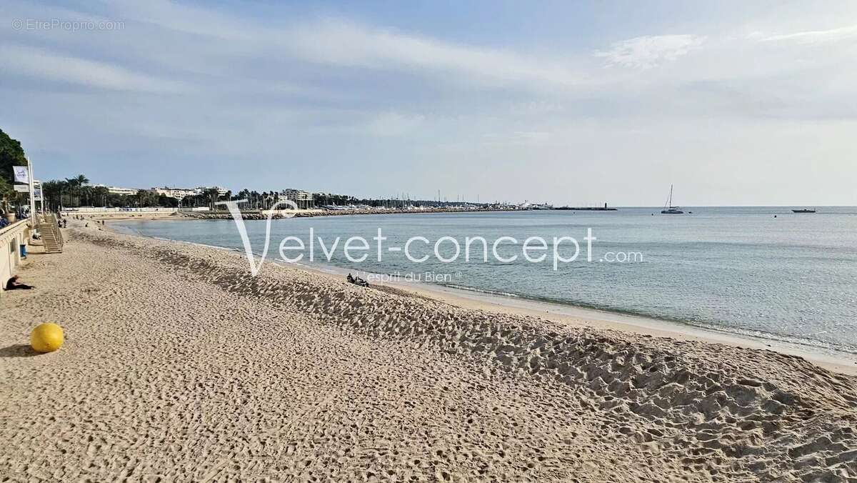 Appartement à CANNES