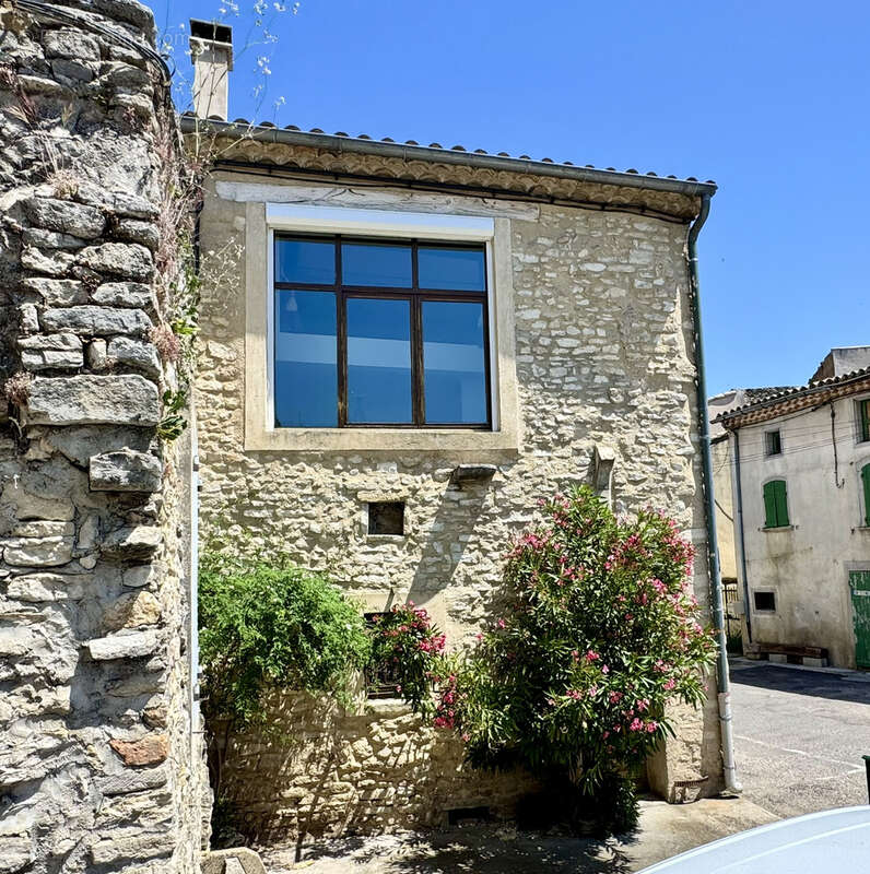 Maison à GRIGNAN
