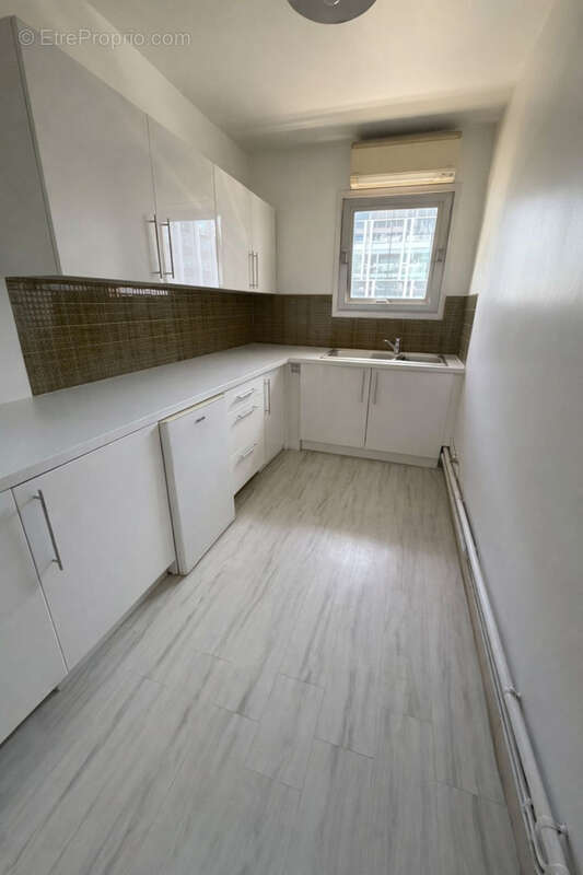 Appartement à PARIS-12E