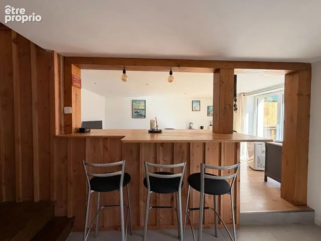 Maison 4 pièces Salles 84 m² - 3 chambres 1 bureau - garage centre-ville - photo 6
