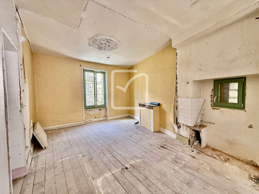 Appartement à SARLAT-LA-CANEDA