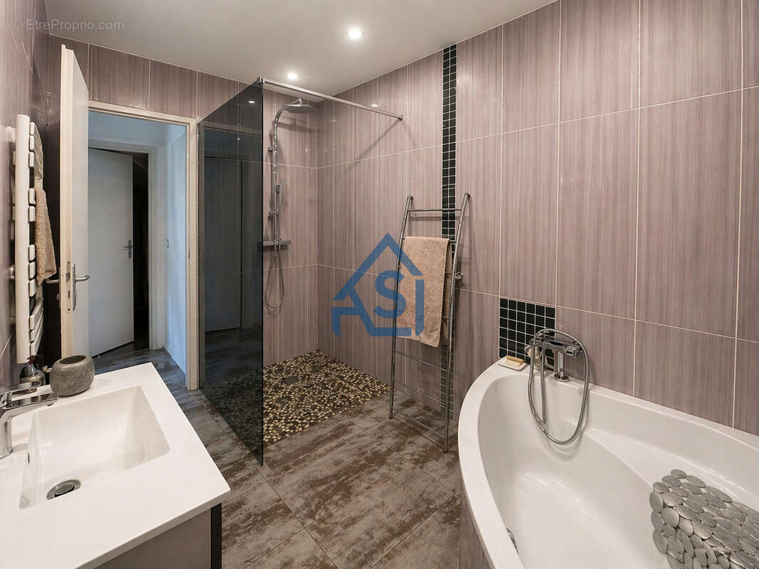 Appartement à LA SAULCE