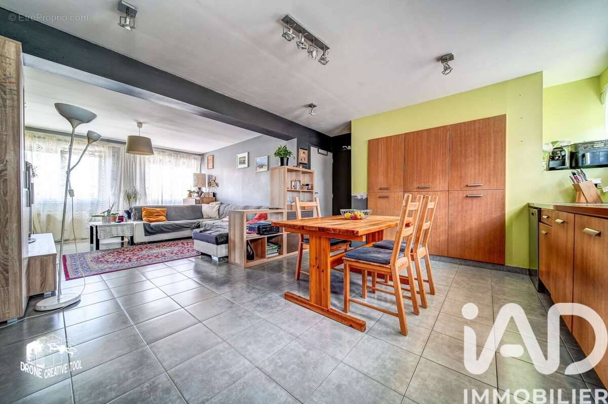 Photo 3 - Appartement à AUDUN-LE-TICHE