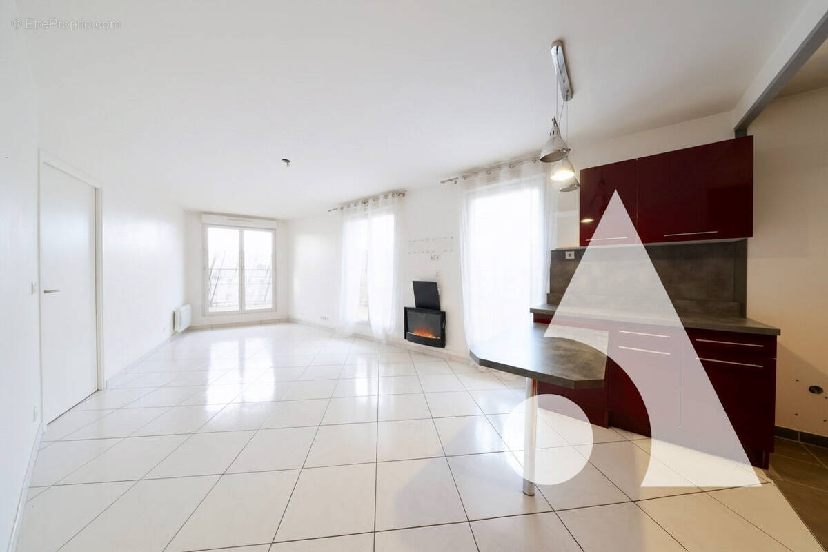 Appartement à CORBEIL-ESSONNES