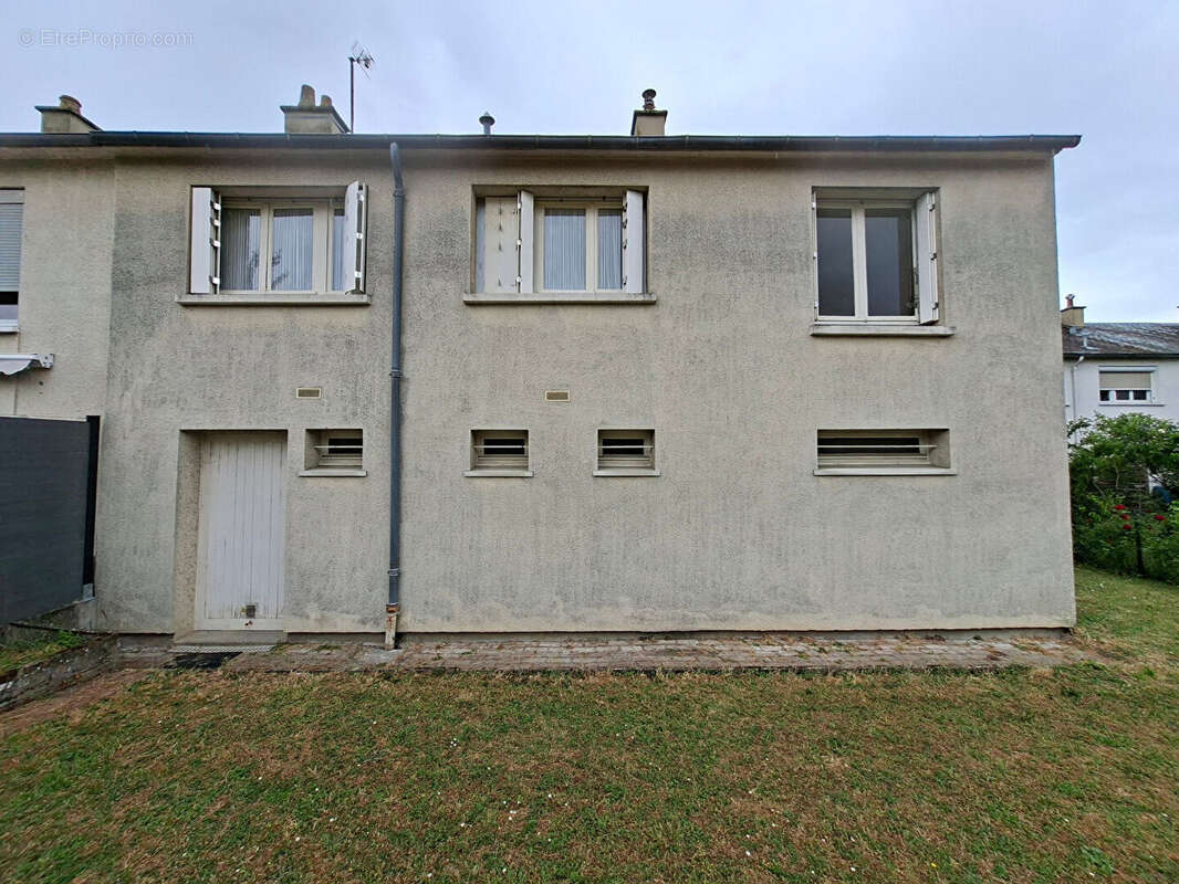 Maison à CHATELLERAULT