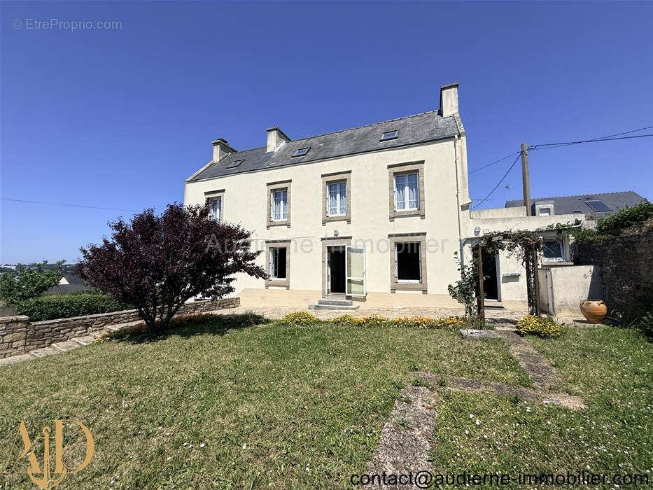 Maison à PLOUHINEC