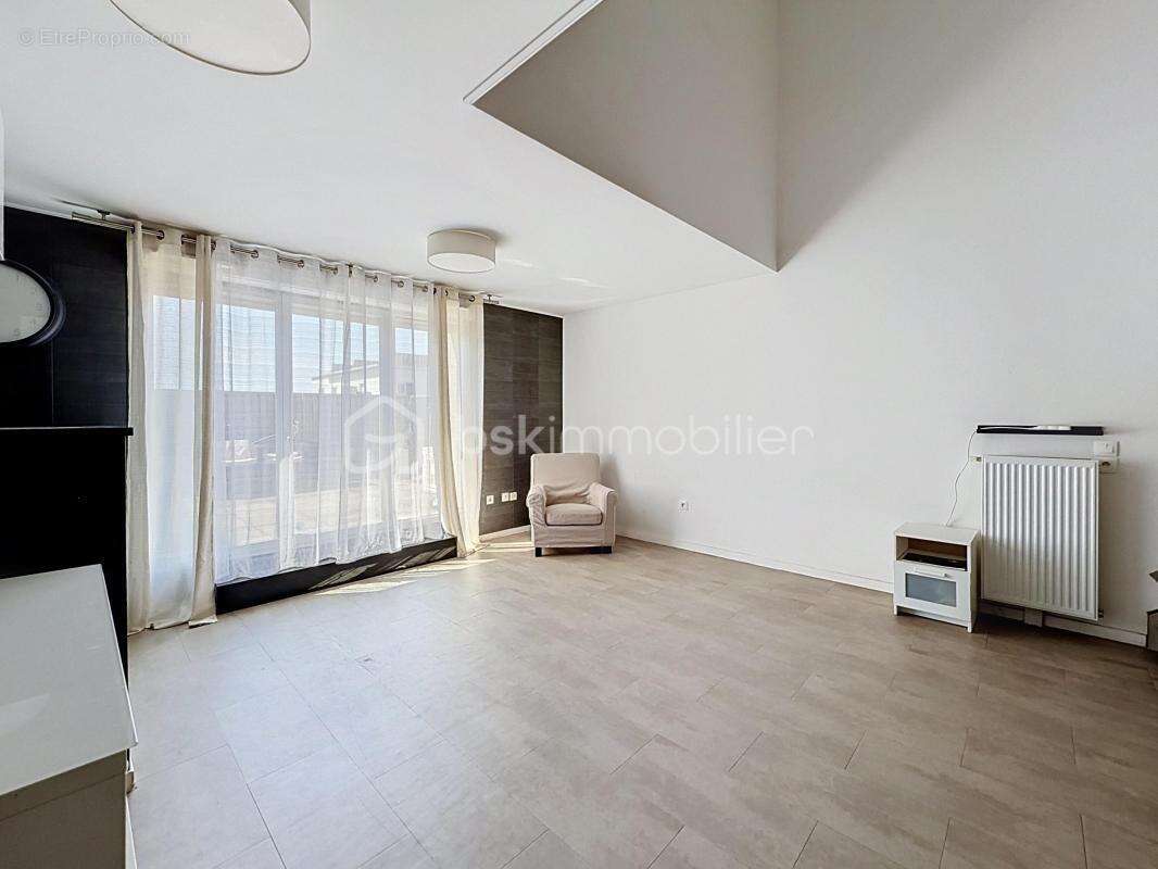 Appartement à LIMEIL-BREVANNES