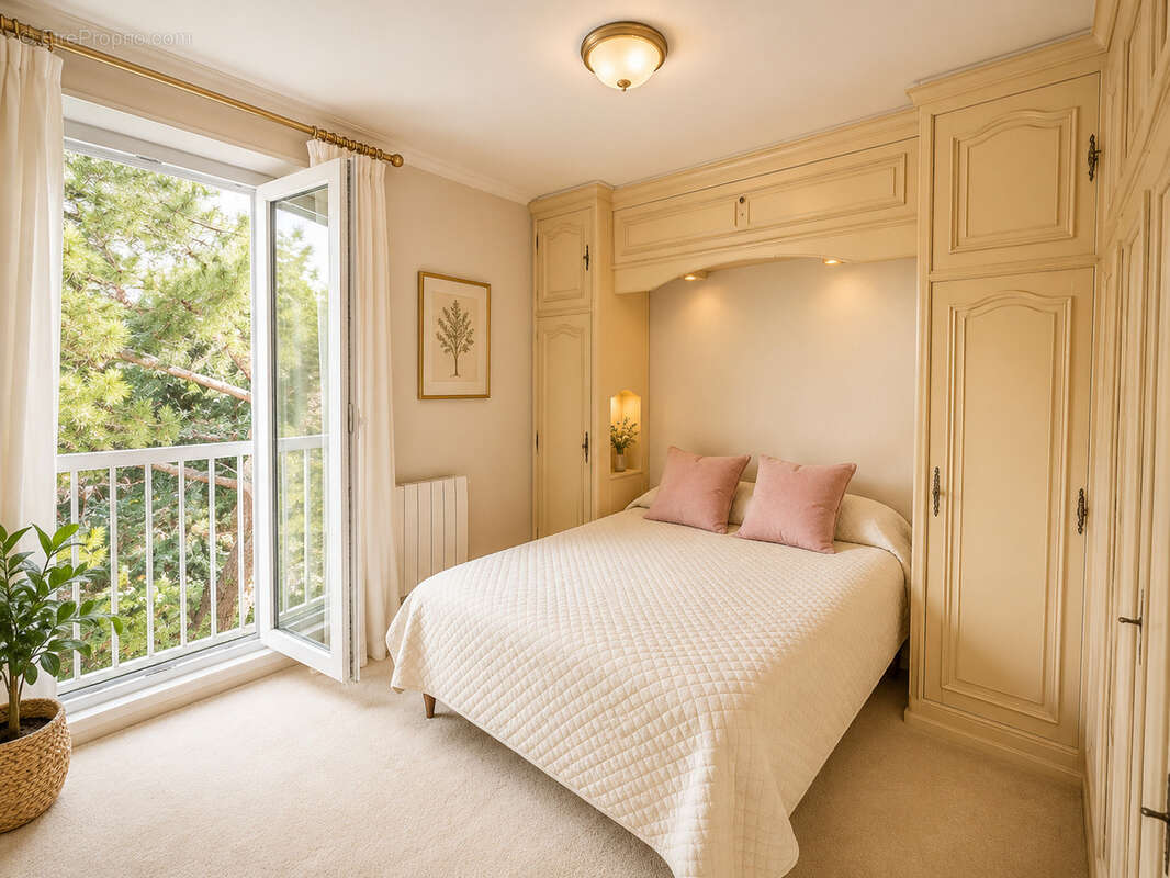 Appartement à MARSEILLE-4E