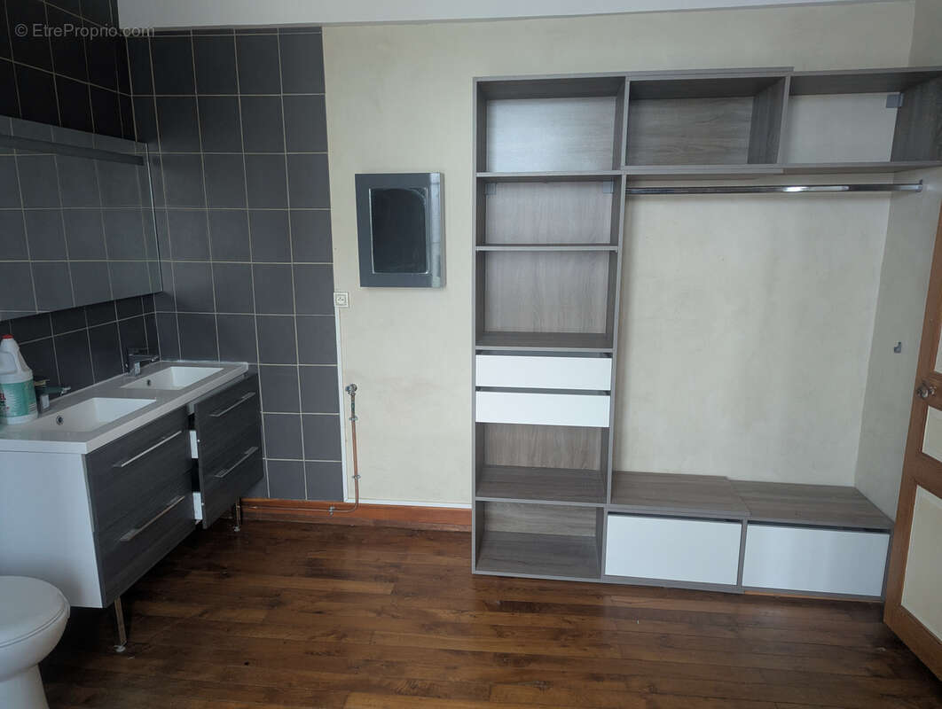 Maison à CHASSIGNOLLES