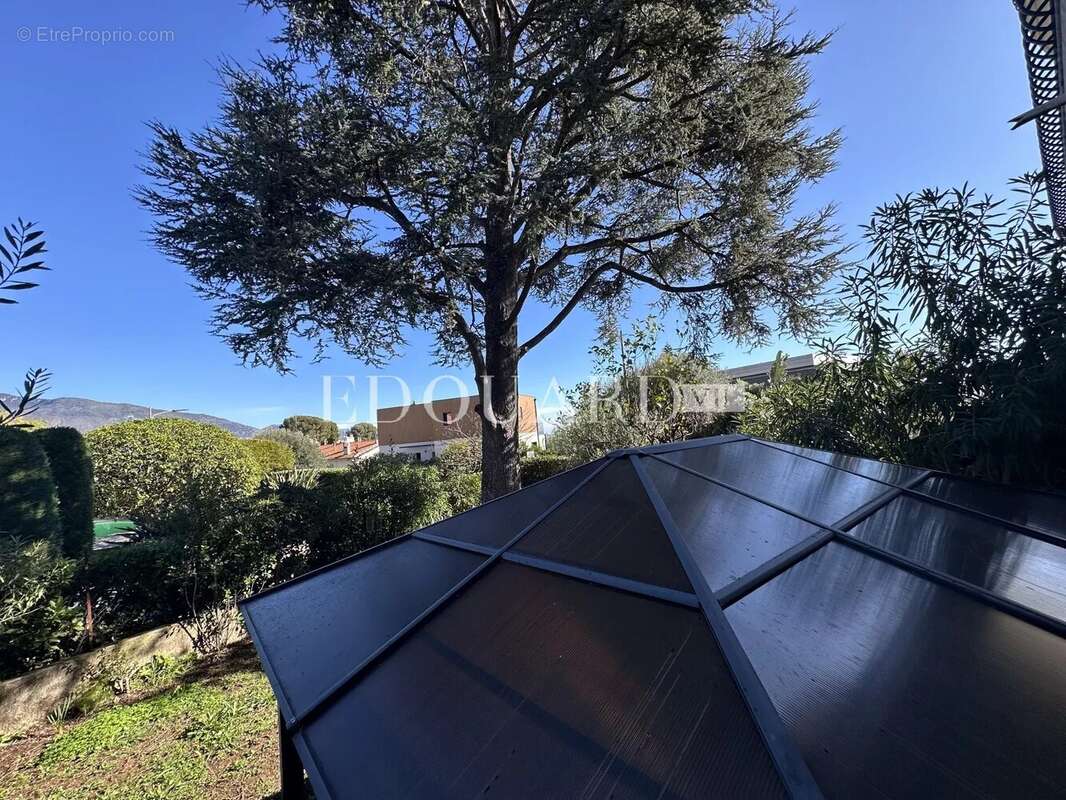 Appartement à ROQUEBRUNE-CAP-MARTIN