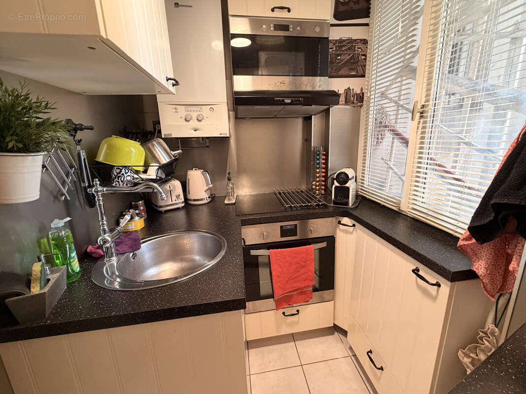 Appartement à PARIS-10E