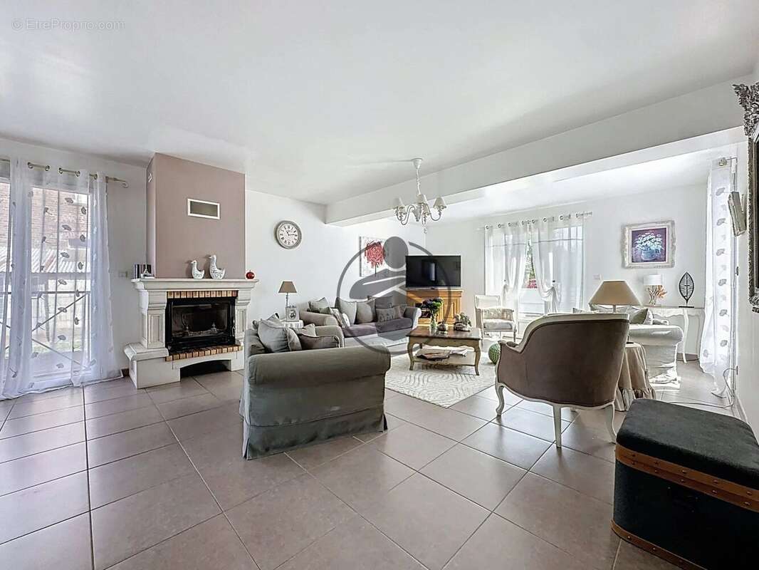 Maison à SAINT-QUENTIN