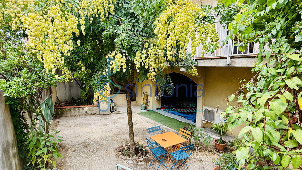 Maison à SAINT-QUENTIN-LA-POTERIE