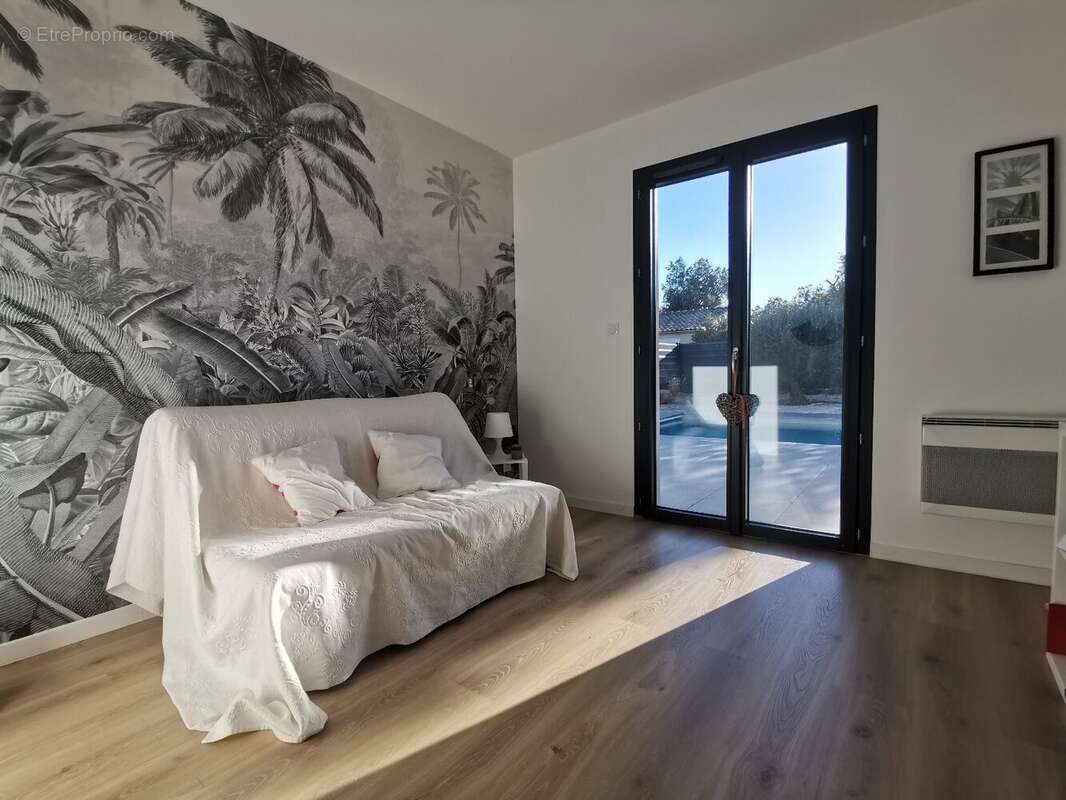Maison à MEJANNES-LE-CLAP