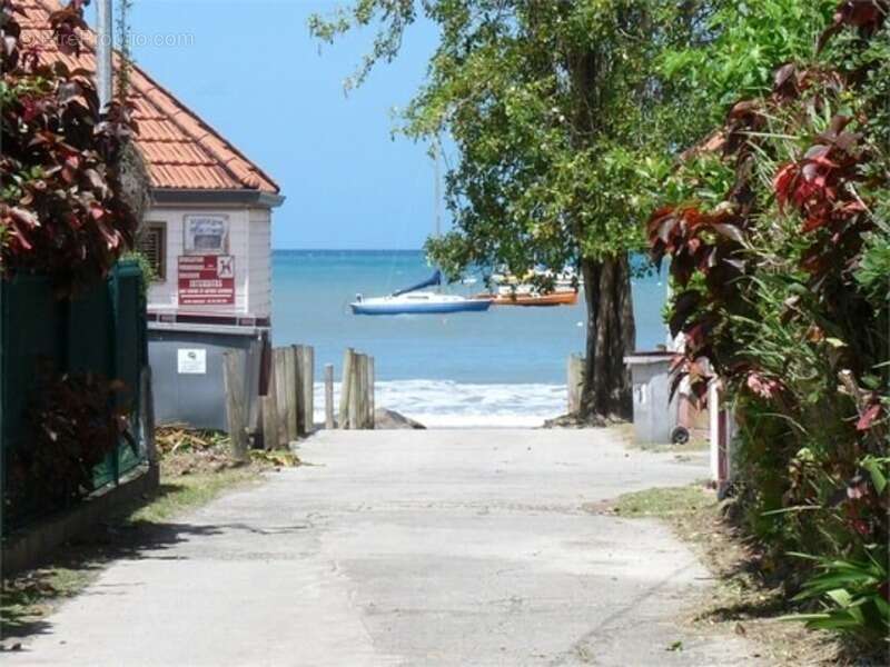 Maison à LES TROIS-ILETS