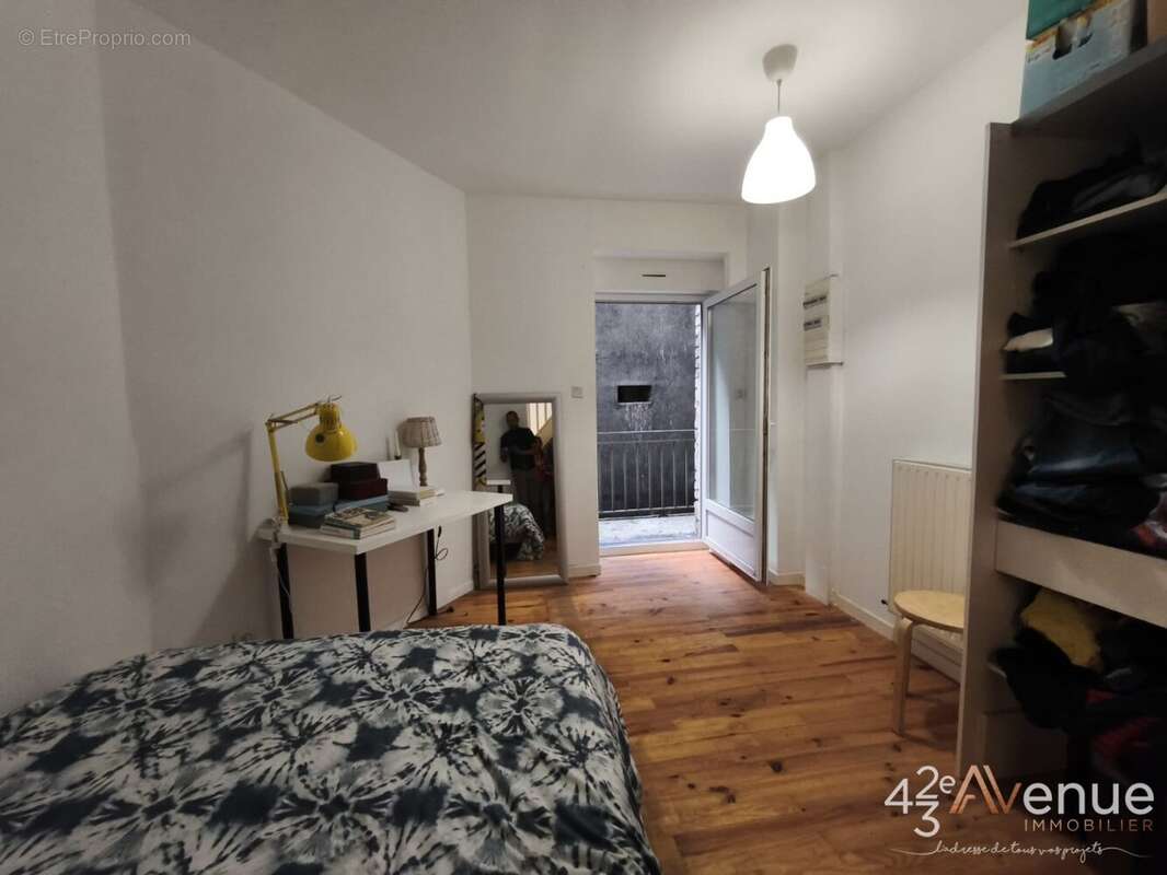Appartement à SAINT-ETIENNE
