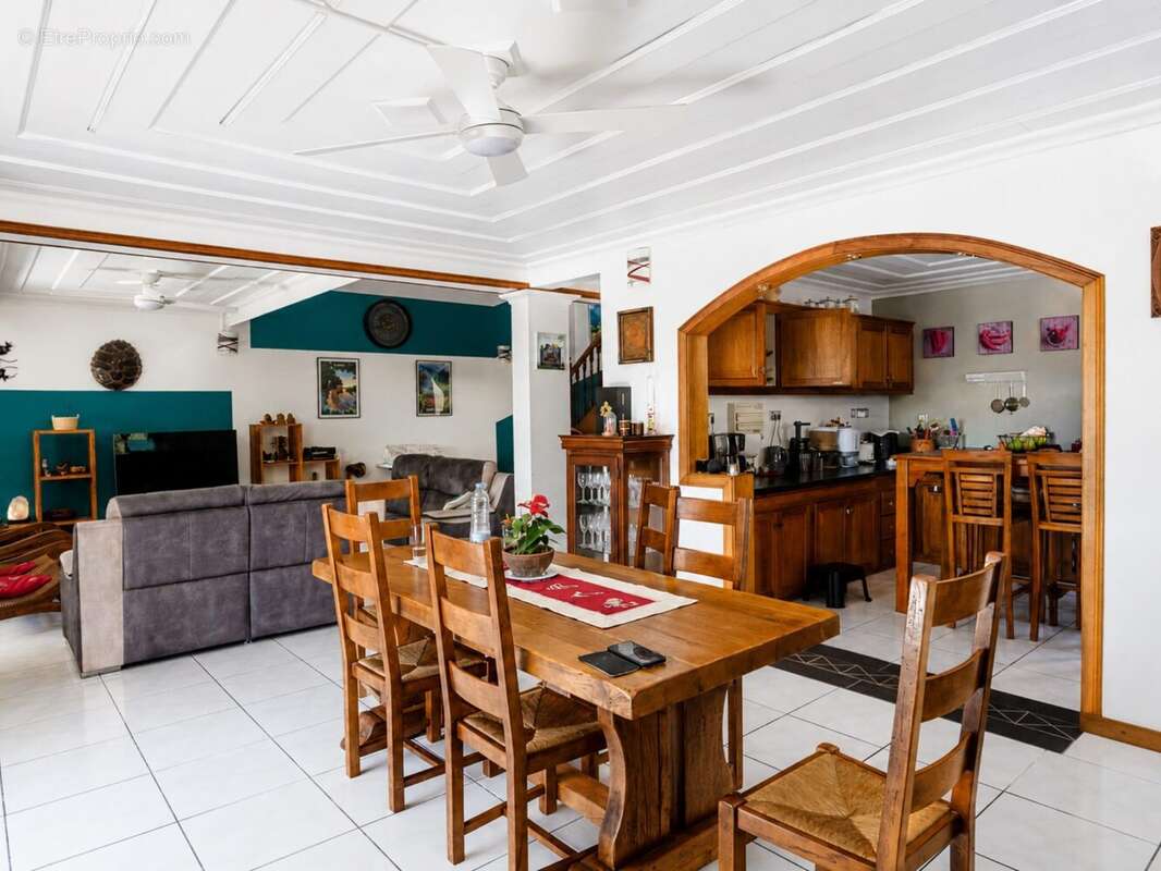 Maison 173 m² à Bras-Panon  - photo 6