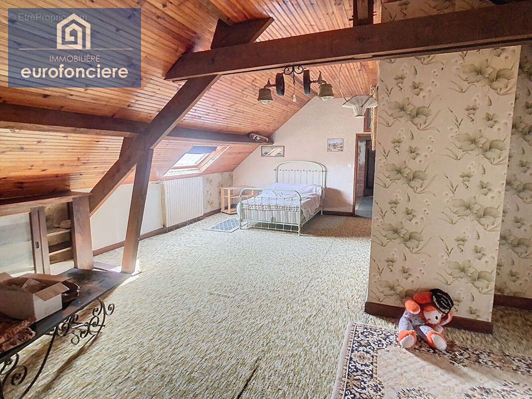 Maison à AIX-EN-OTHE