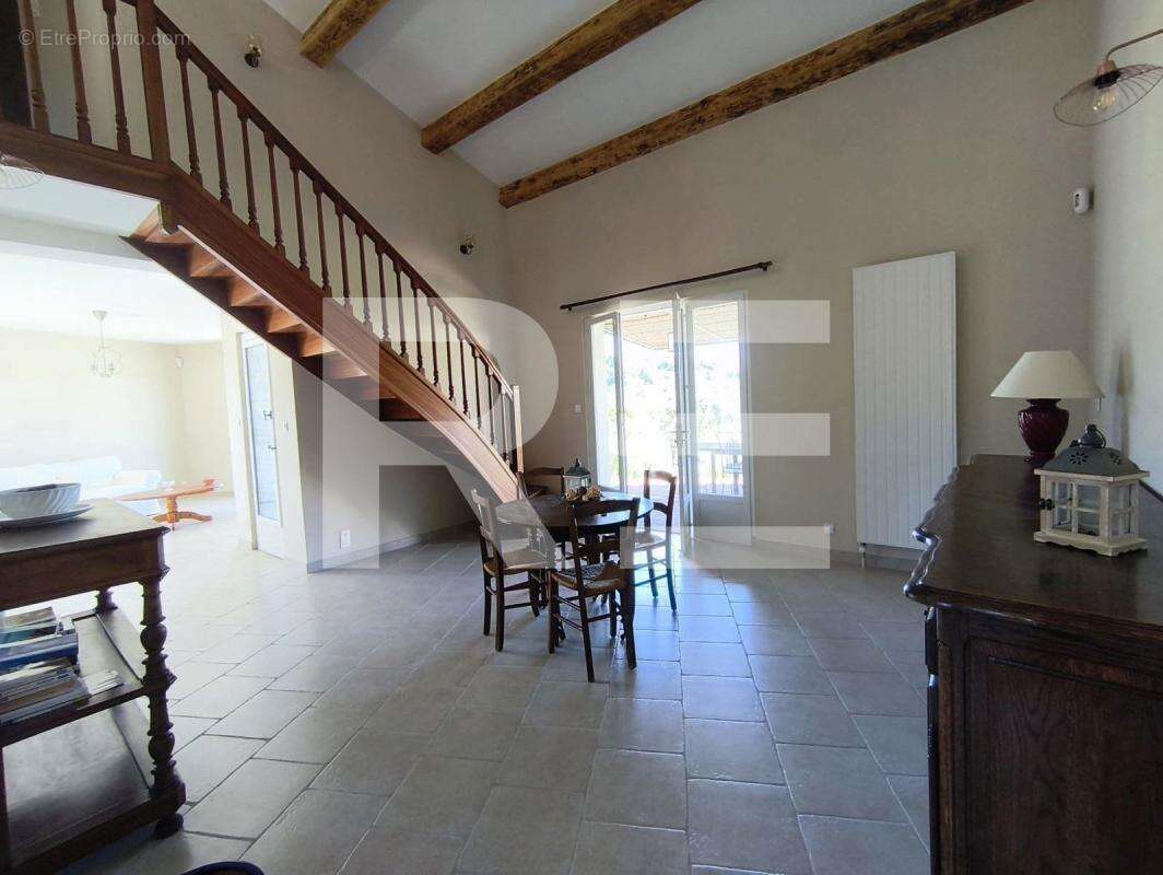 Maison à VALLIGUIERES