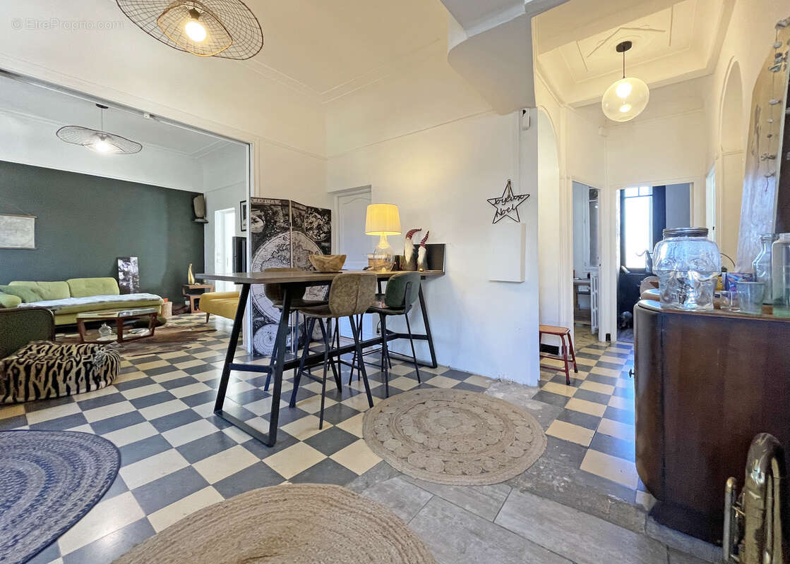 Appartement à NIMES