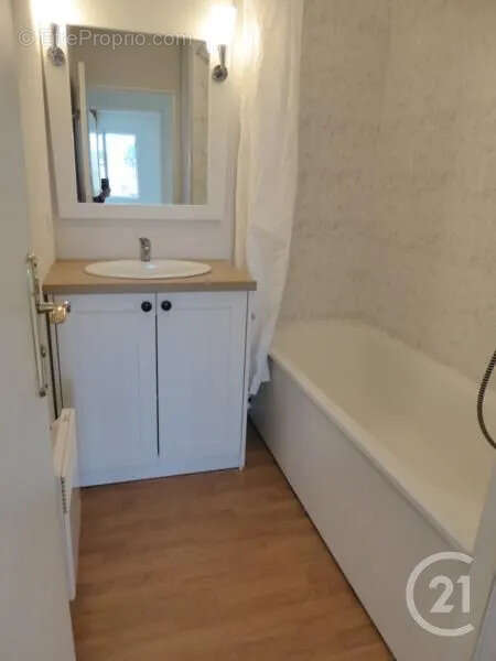 Appartement 38 m² à Beuzeville  - photo 4
