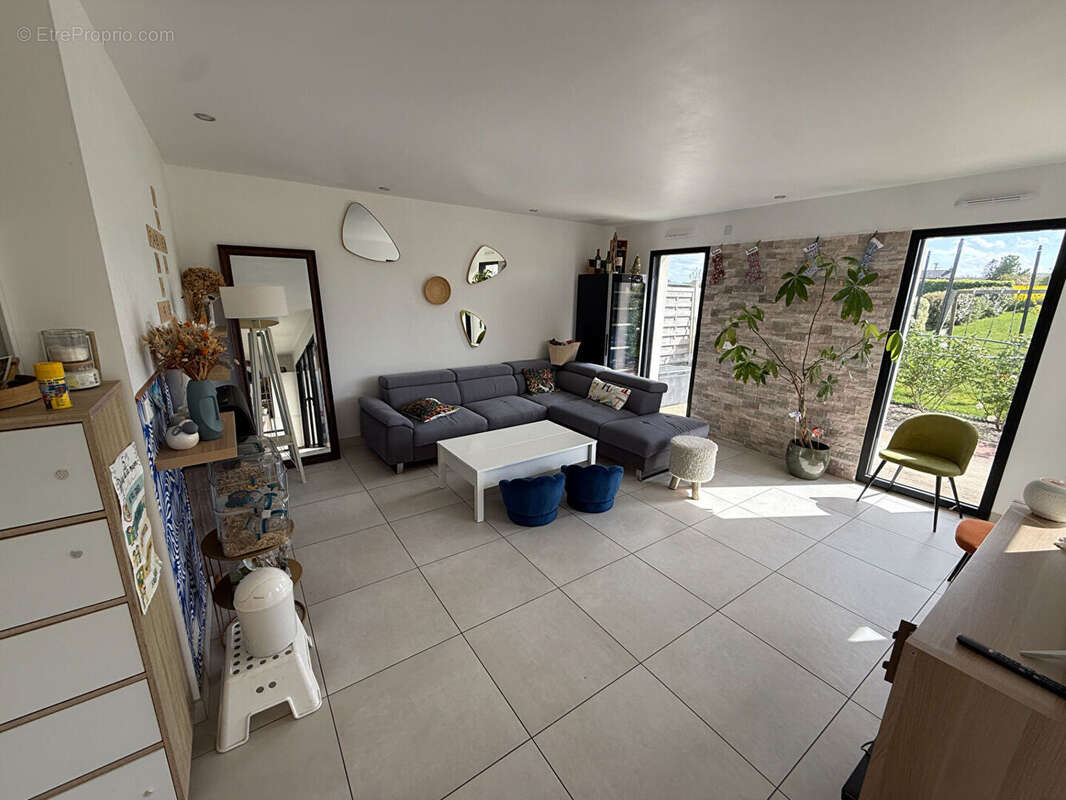 Maison à LANVALLAY