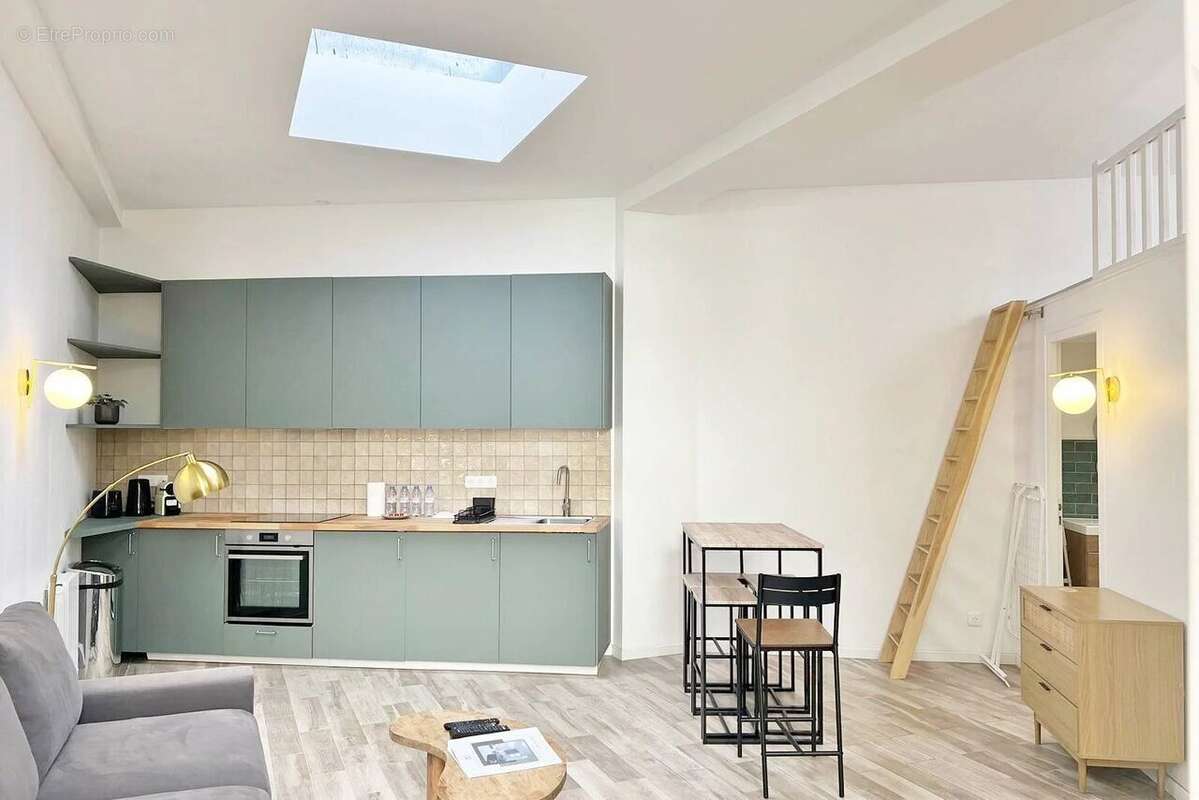 Appartement à PARIS-11E