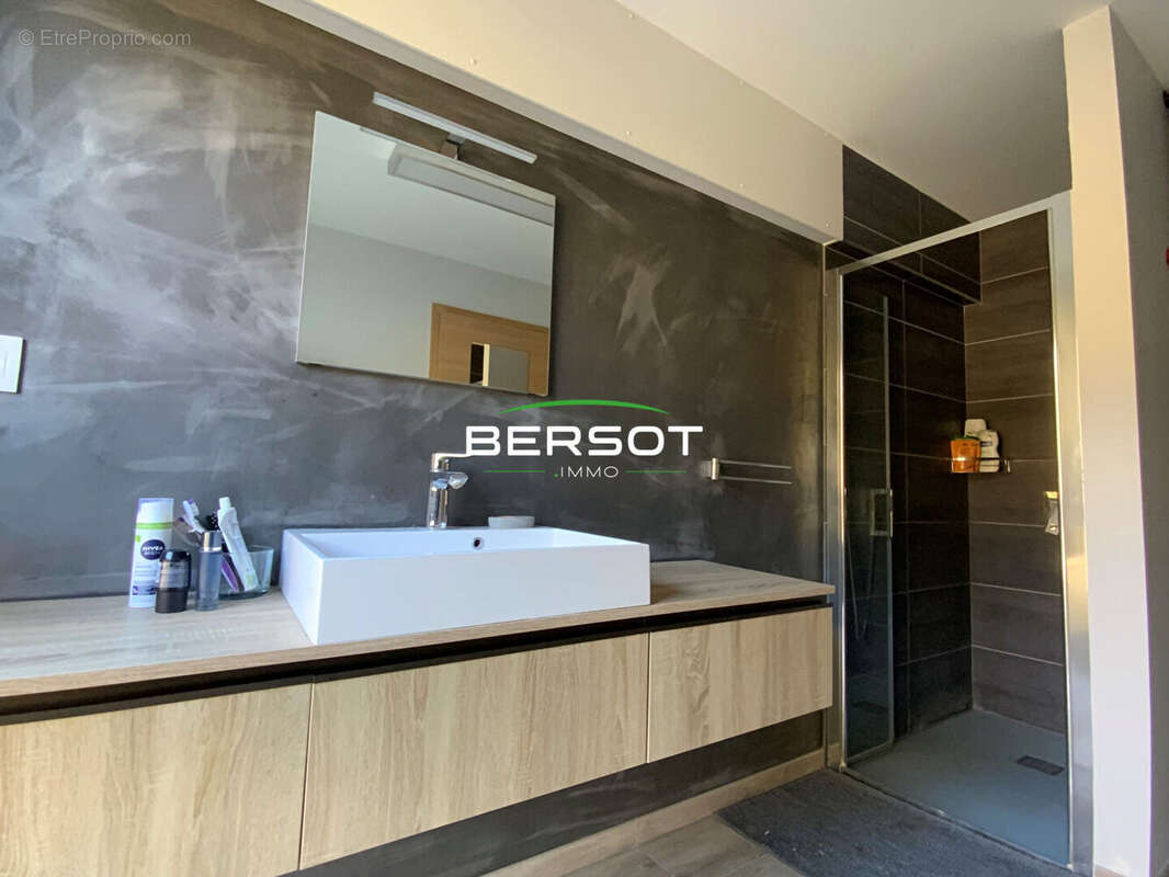 Appartement à VILLERS-LE-LAC