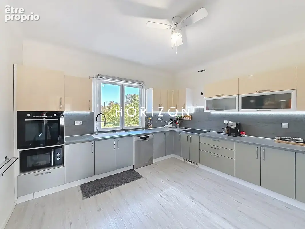 Maison 5 pièces 175 m² à vendre à Beauregard (01480) - photo 2