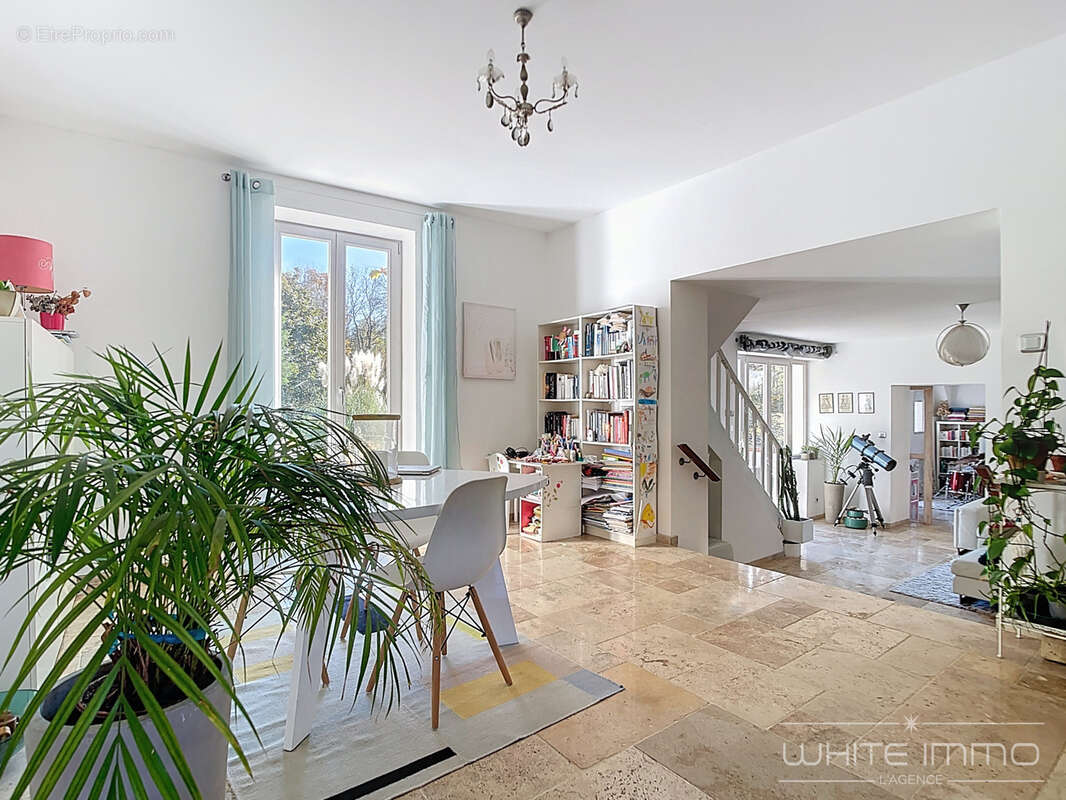 Maison à FRANCHEVILLE