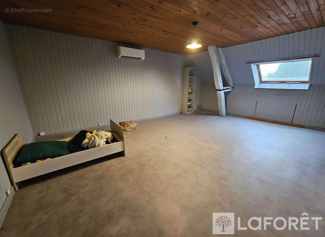 Maison à ETRELLES-SUR-AUBE