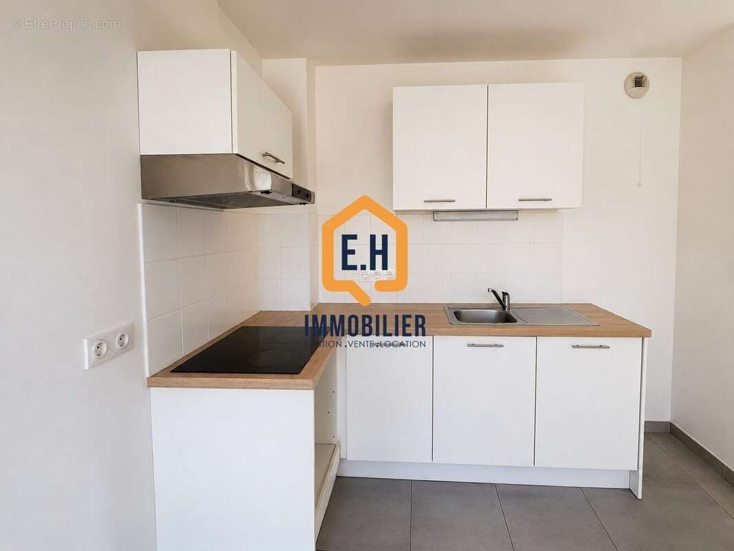 Appartement à BORMES-LES-MIMOSAS