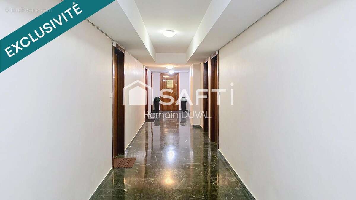 Commerce 28 m² à Toulon  - photo 7