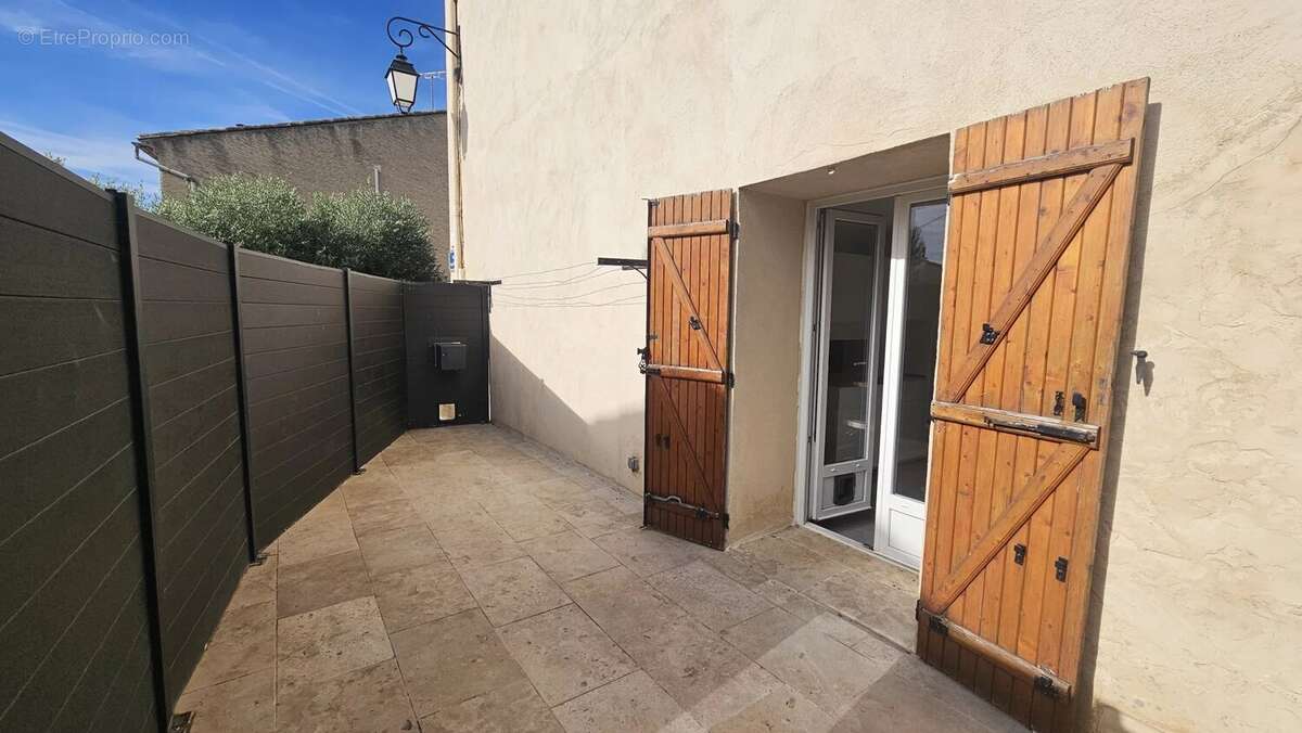 Maison à LA FARE-LES-OLIVIERS