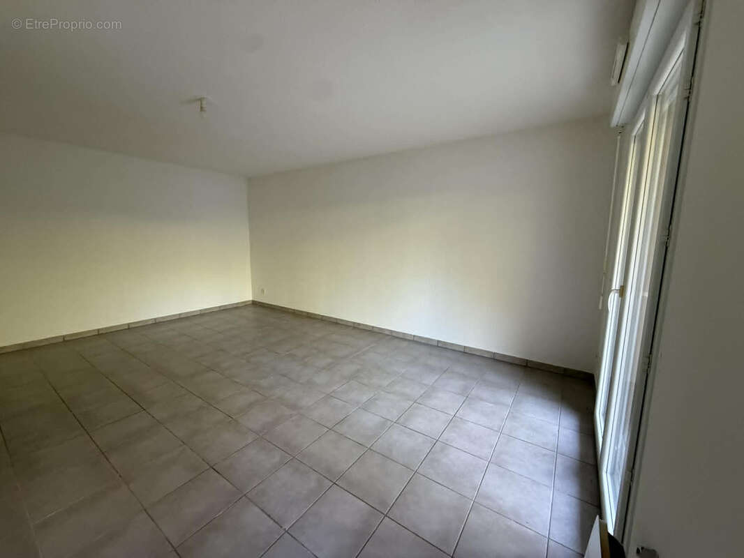Appartement à NOUZONVILLE