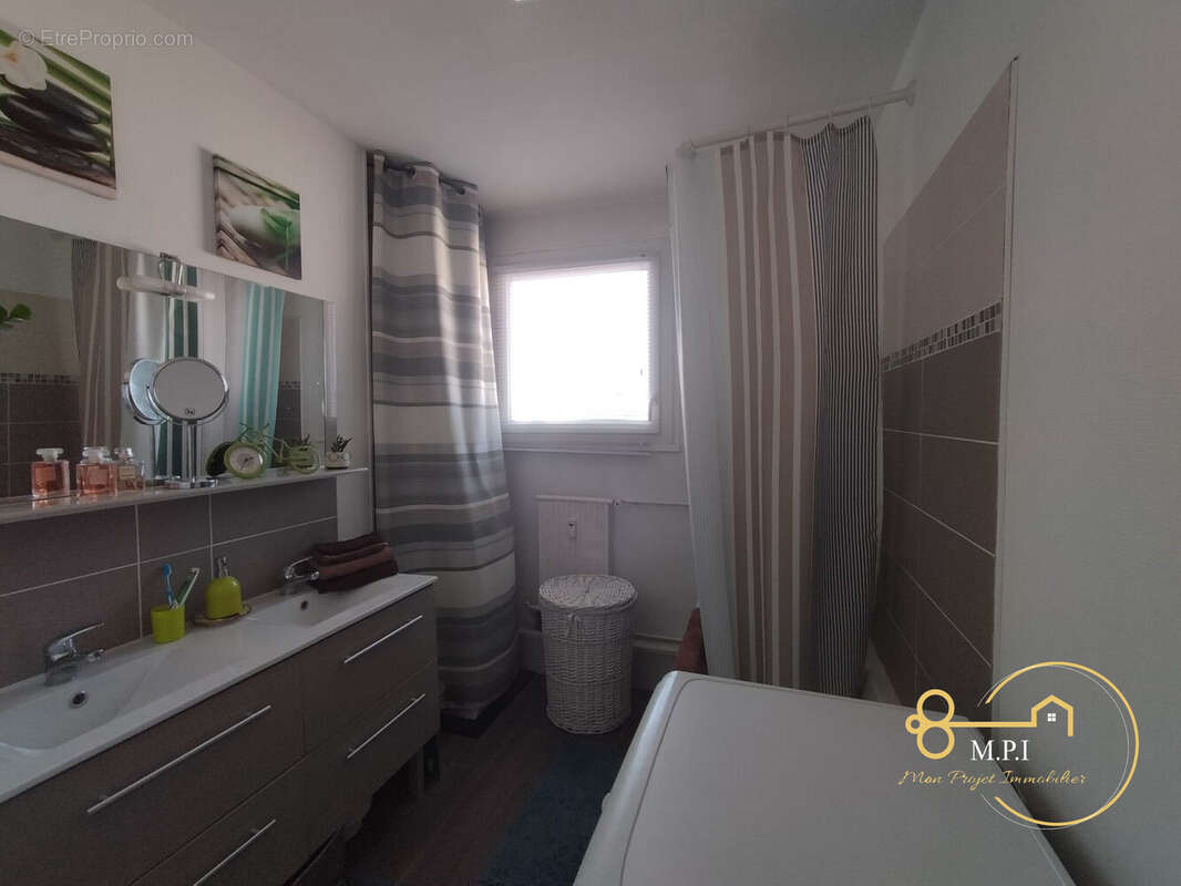Appartement 75 m² à Alencon  - photo 7