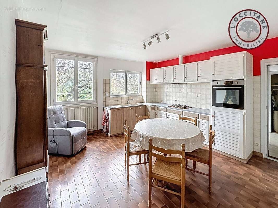 Maison à MONTAIGUT-SUR-SAVE