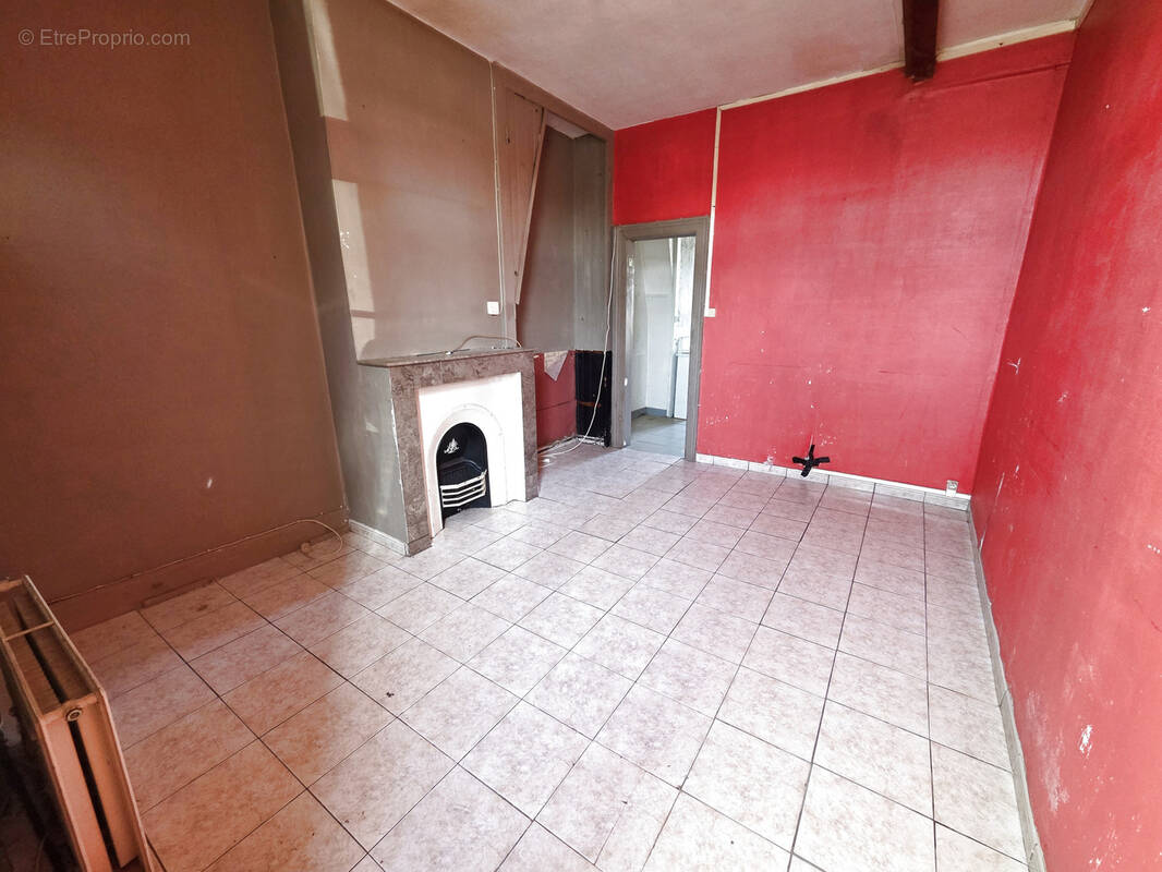 Maison à SAINT-MARTIN-BOULOGNE