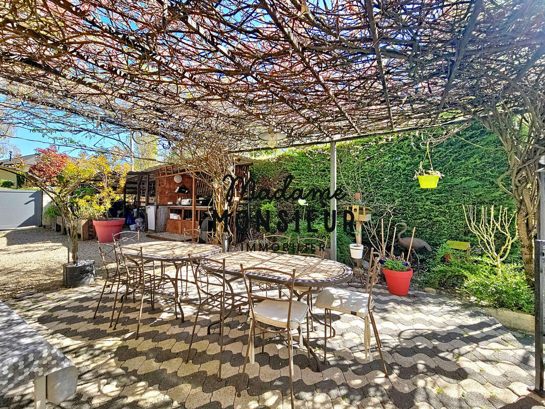 Maison à SAINT-CHEF