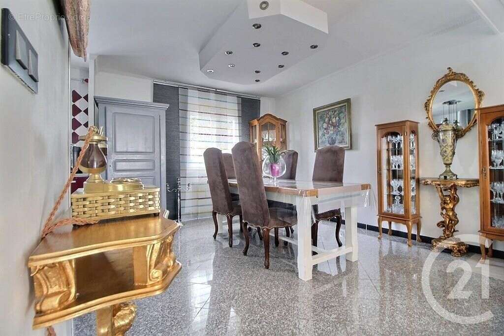 Maison à AULNAY-SOUS-BOIS