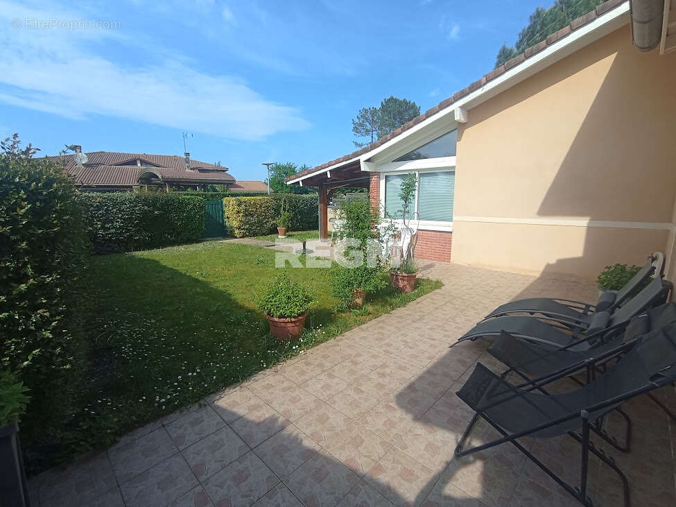 Appartement à ONESSE-ET-LAHARIE