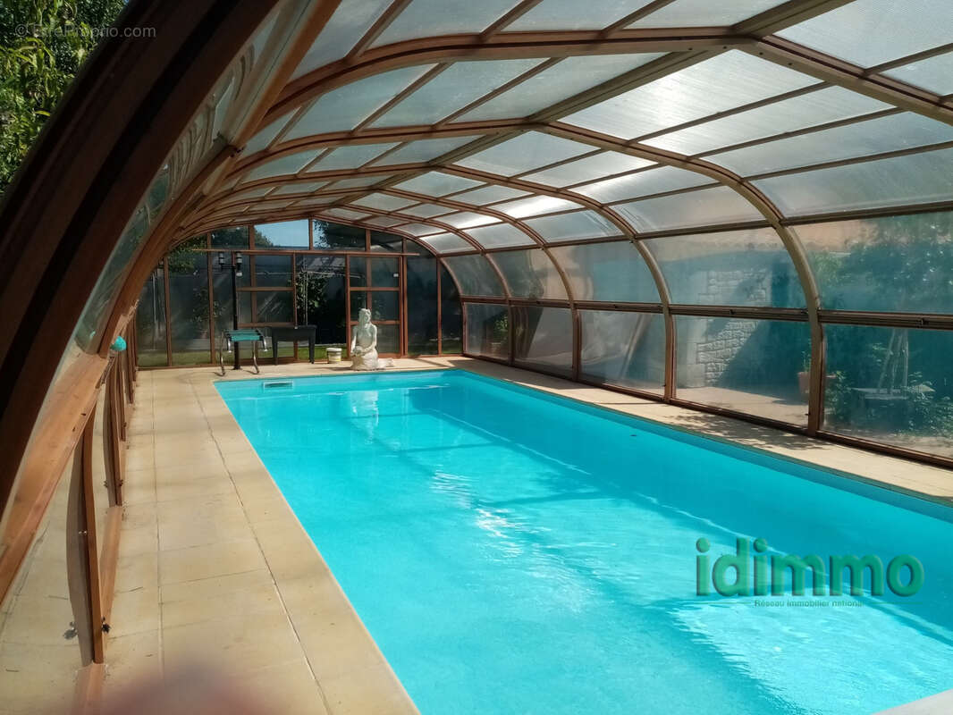 Magnifique ensemble immobilier de 350 m2, avec 2 logements , dans un lieu recherche, avec piscine sur un terra - photo 29