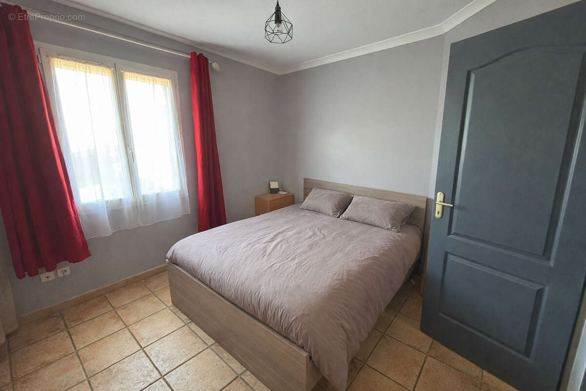 Maison à MALATAVERNE