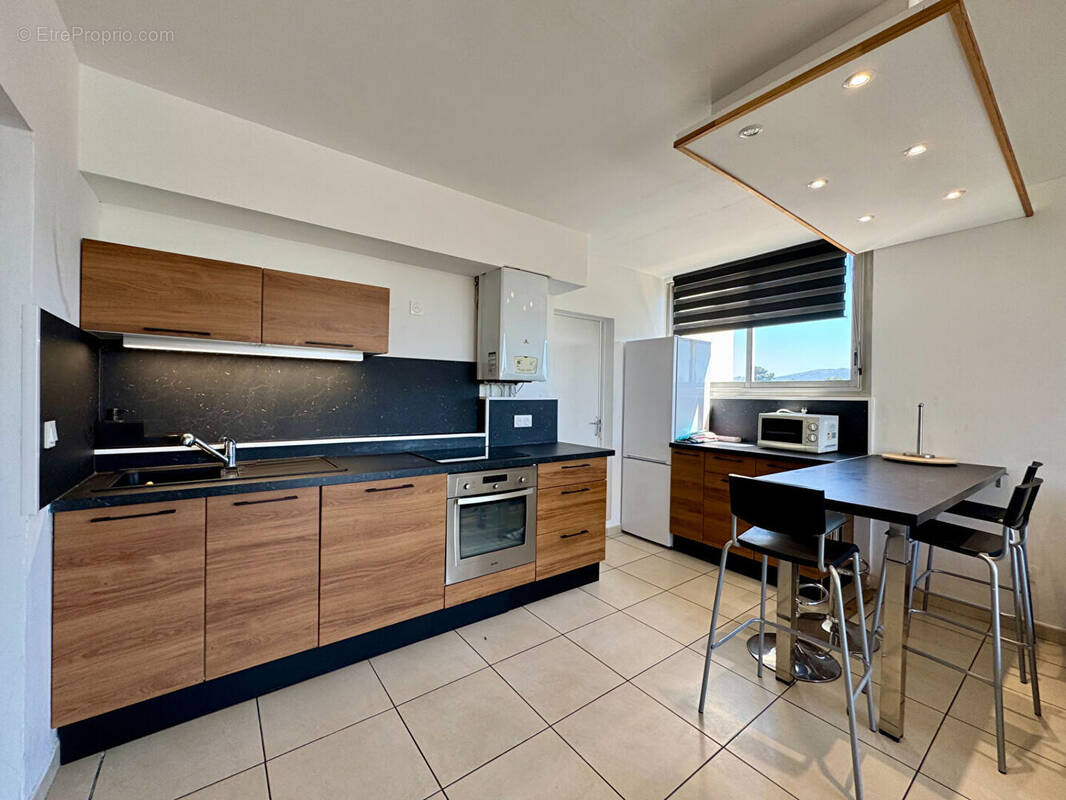 Appartement à MARSEILLE-13E