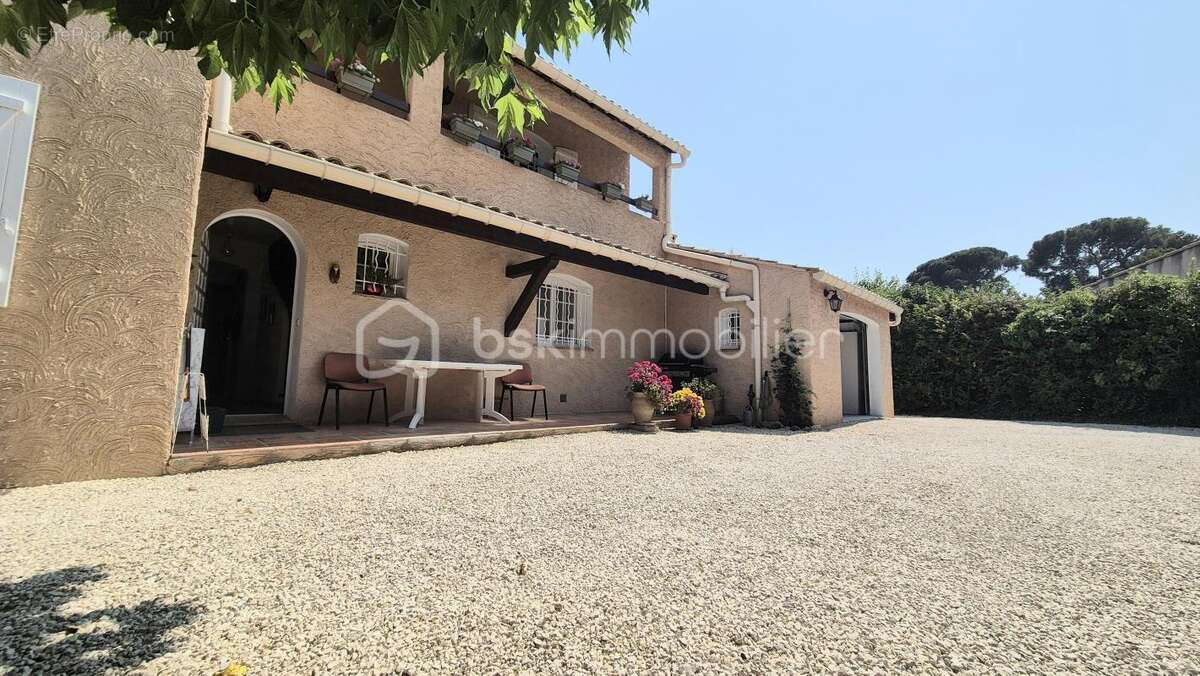 Maison à LA FARLEDE