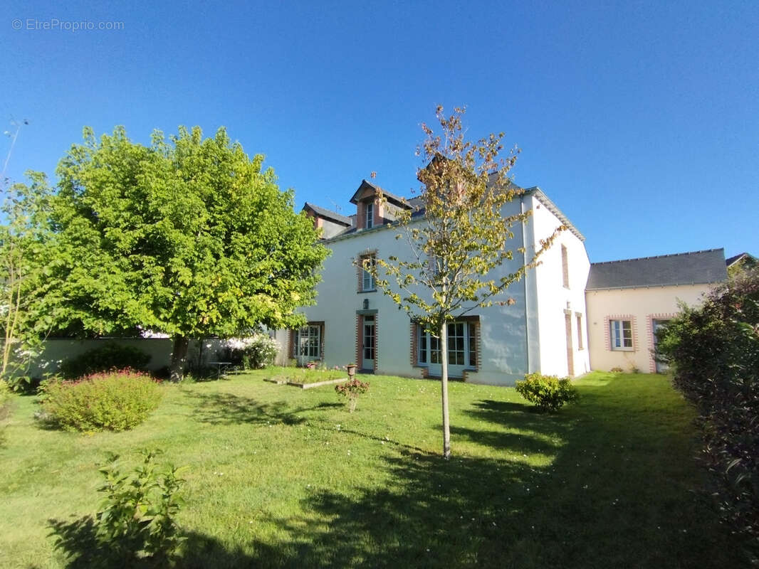 Maison à ISSE