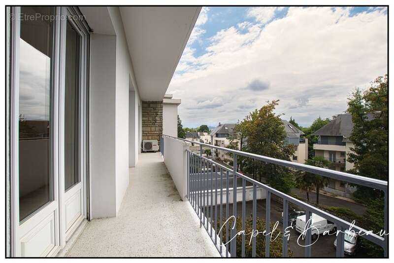 Appartement - 76 m² - 2 chambres - PAU - Allée de Morlàas - photo 2