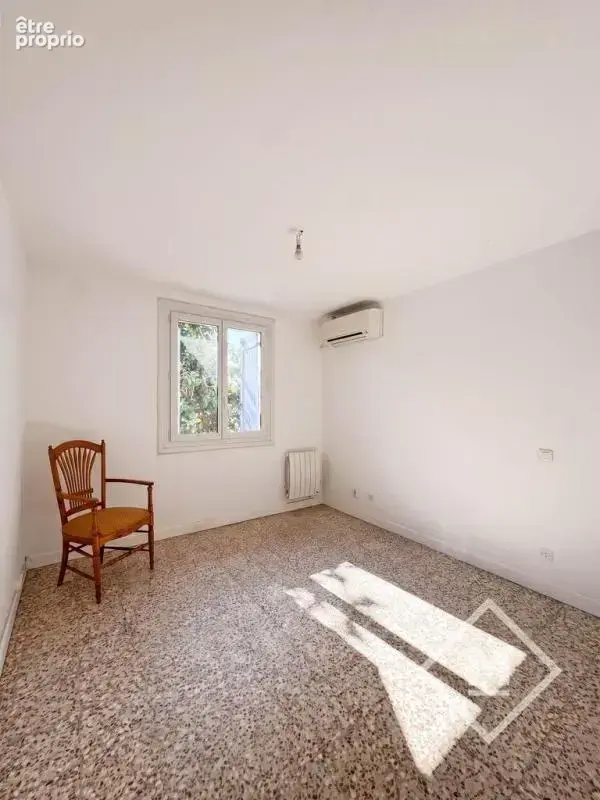 Maison de charme de 180m2 idéalement située à Plan de Cuques - photo 16