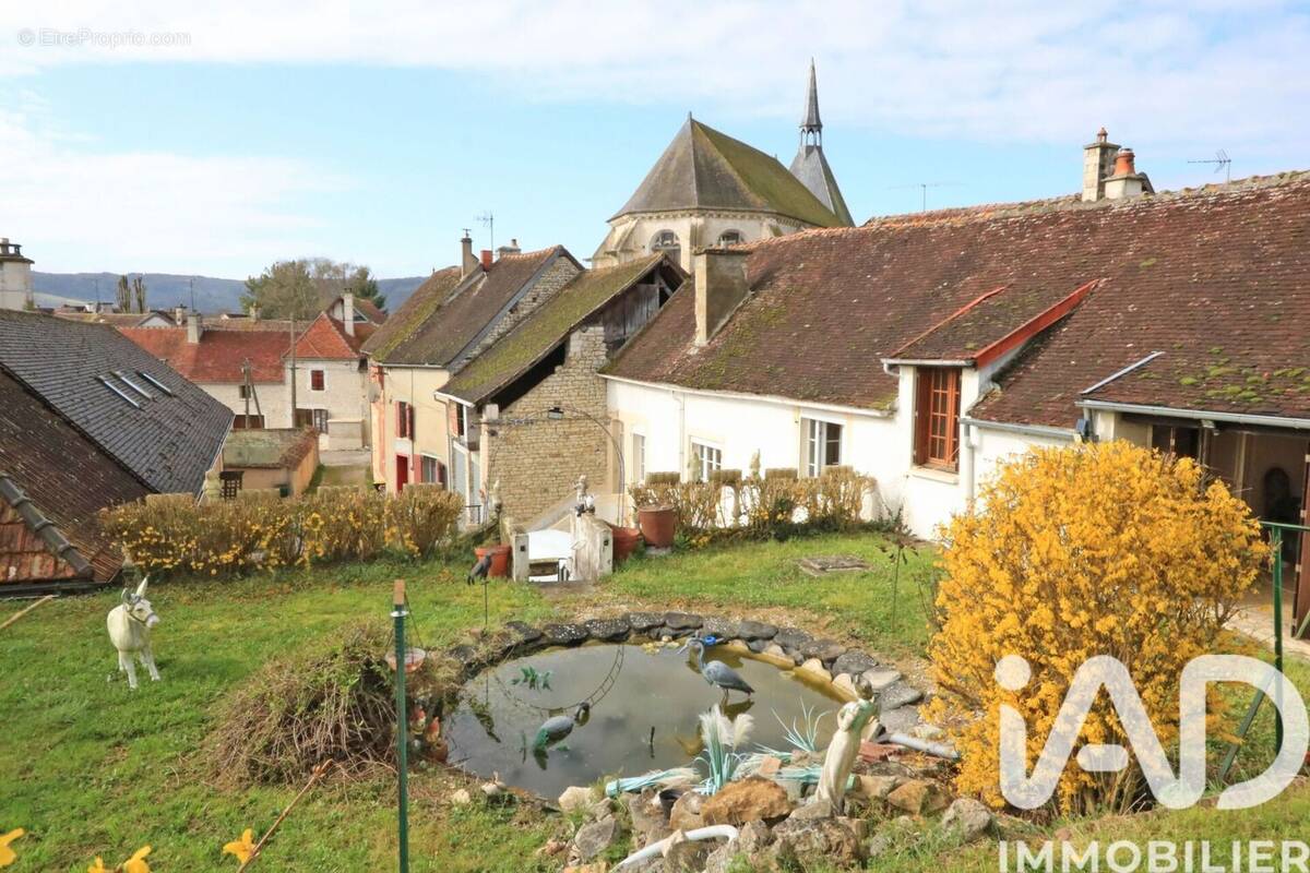 Photo 1 - Maison à DANNEMOINE