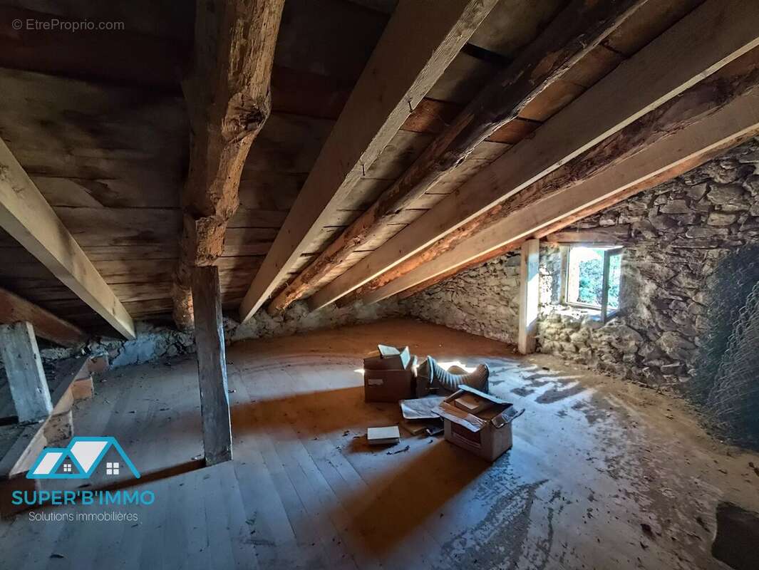 Maison à MAZEYRAT-D'ALLIER